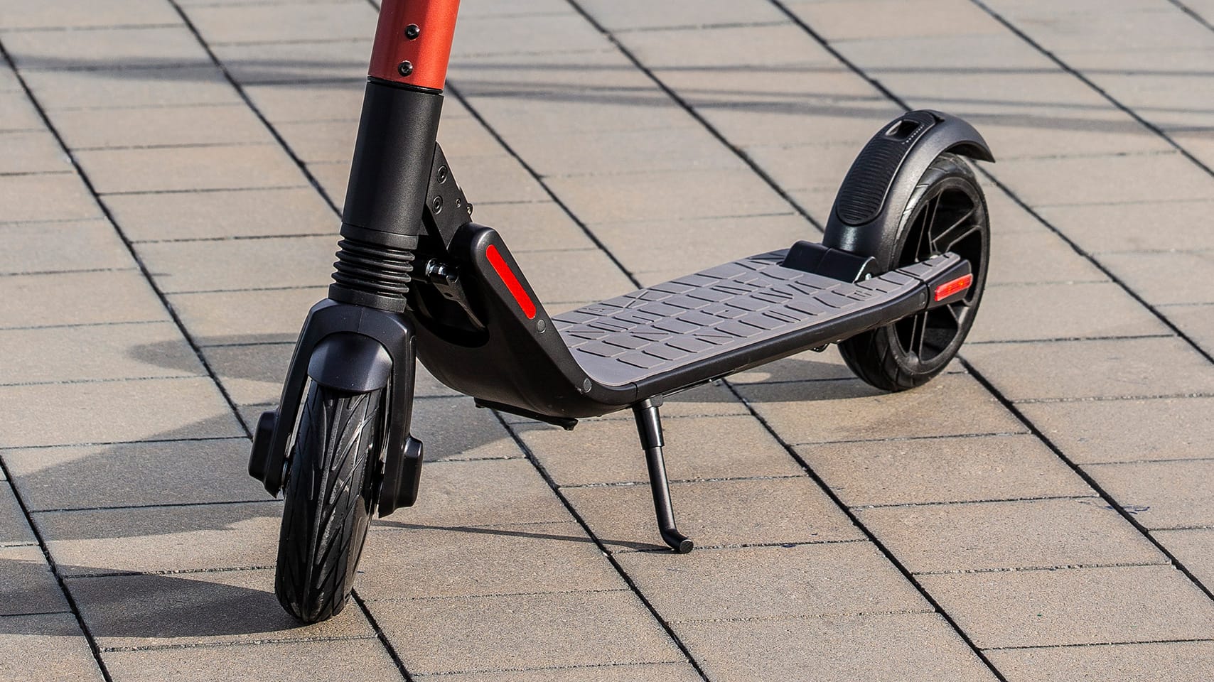 Electric scooter city mobility solution - eXS KickScooter
