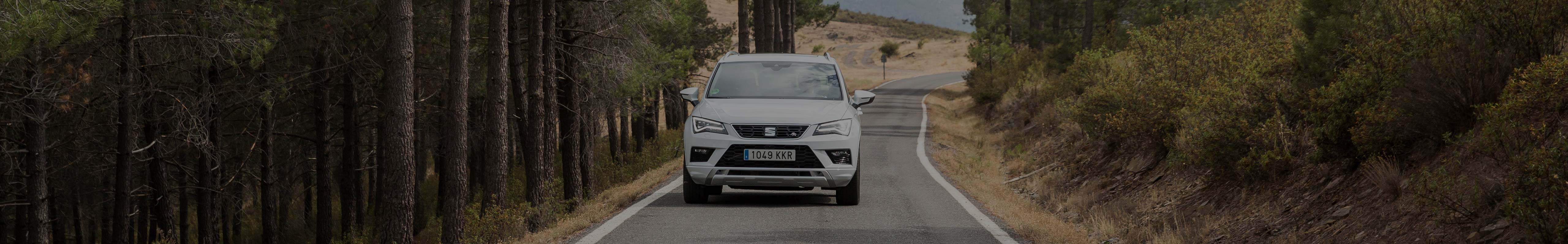 SEAT Ateca FR driving forest